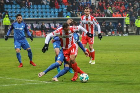1:2 in Bochum: Union unterliegt im Dauerregen