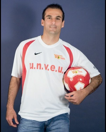 1. FC Union Berlin präsentiert neues Trikot in "Special Edition"