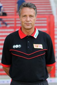 1. FC Union Berlin verlängert Vertrag mit Uwe Neuhaus