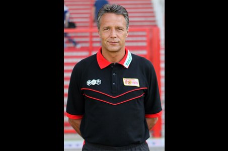 1. FC Union Berlin verlängert Vertrag mit Uwe Neuhaus