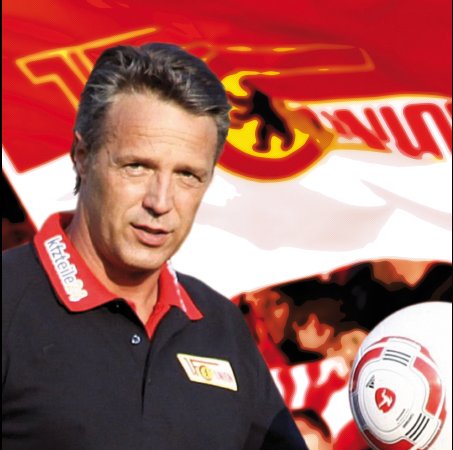 1. FC Union Berlin verlängert Vertrag mit Uwe Neuhaus