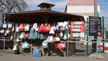 1000 Stoffmasken ausgeliefert, Köpenicker Gabenzaun geschlossen