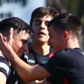 180408 Jubel um den Berliner Torschützen Yasar Cinar in Kiel.jpg