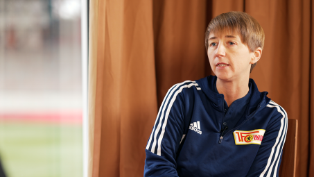 Ailien Poese im Interview