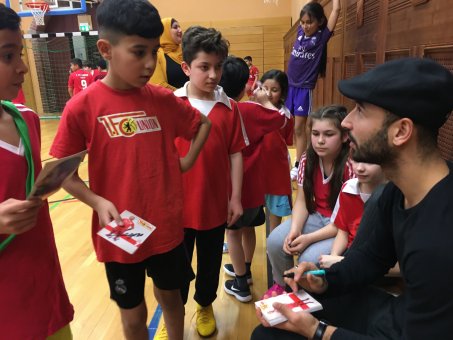 Akaki Gogia zu Besuch in Projektschule
