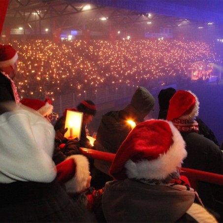 Alle Jahre wieder: Weihnachtssingen im Stadion An der Alten Försterei