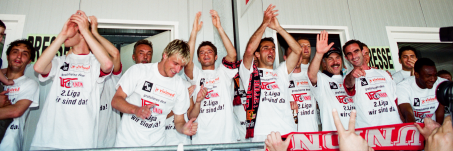 Aufstiegsjubel 2001: Union erreicht die 2. Bundesliga.