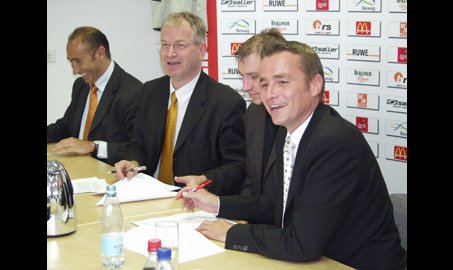 BSR-Gruppe unterschrieb Vertrag als Trikotsponsor