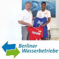 Berliner Wasserbetriebe: Kiminu Mayoungou bringt Fußball und Studium unter einen Hut