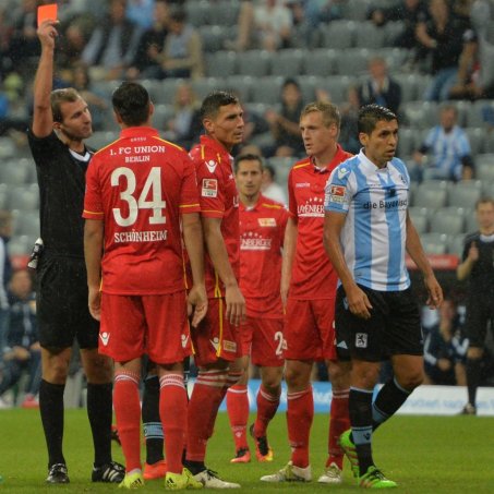 DFB-Sportgericht hebt Gelb-Rote Karte gegen Unions Schönheim auf