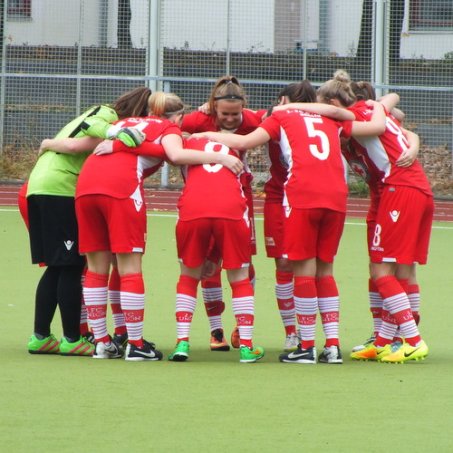 Die 2. Frauen setzen ihre Siegesserie mit einem Auswärtssieg fort