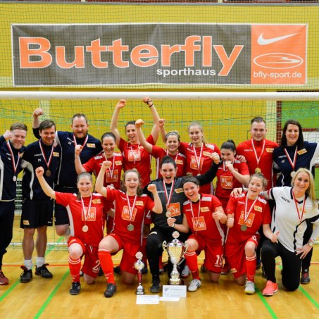 Die Eisernen Ladies gewinnen das 21. Berliner Hallenmasters!