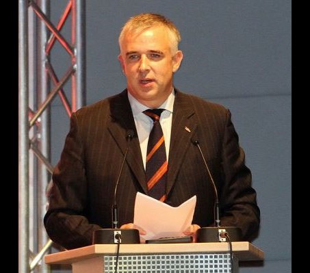 Dirk Zingler für weitere 3 Jahre zum Präsidenten bestellt
