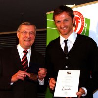 Dominic Peitz erhält die Fair-Play-Plakette der Deutschen Olympischen Gesellschaft