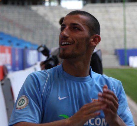 Doppelter Benyamina sichert drei Punkte