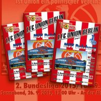 Druckfrisches Programmheft: Einstimmen auf das Duell mit Duisburg