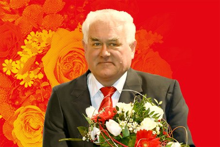 Eiserne Glückwünsche: Wolfgang Vallentin feiert 65. Geburtstag 