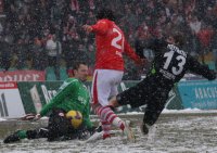 Eiserne bauen Tabellenführung aus