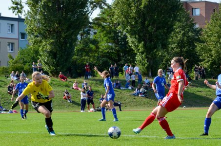 Erster Sieg im ersten Heimspiel für die Eisernen Ladies