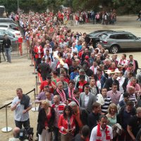 Es ist geschafft! Präsident Dirk Zingler erklärt neue Haupttribüne für eröffnet