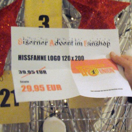 Fanshop: Advents-Kalender öffnet erstes Türchen