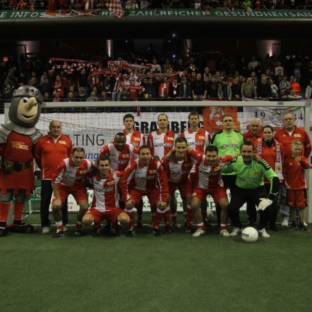 FlexStrom-Cup 2013: Traditionsmannschaft verdrängt Hertha von Platz drei