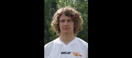 Florian Müller trägt den "Bundesadler"