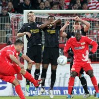 Glinker sensationell: Union gewinnt knisterndes Berlin-Brandenburg-Derby mit 1:0