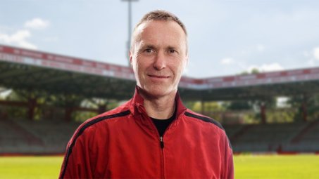 Henry Rehnisch wechselt ins NLZ der Eisernen