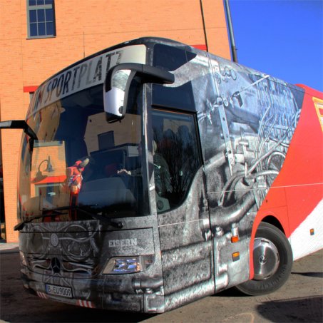 Hochkarätiger Neuzugang: Neuer Mannschaftstransporter eingetroffen