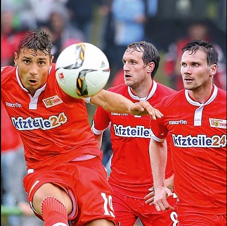 Im Amt bestätigt: Damir Kreilach bleibt Kapitän