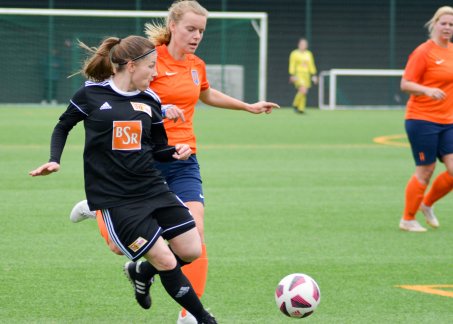 Jenny Trommer feiert 10-jähriges Jubiläum