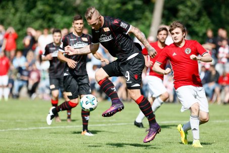 Klare Sache: Eiserne gewinnen mit 16 Treffern