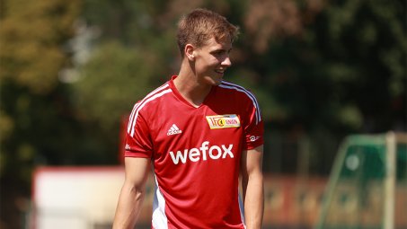 Laurenz Dehl zum Bohemian FC