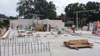 Mauerarbeiten am NLZ-Neubau gestartet