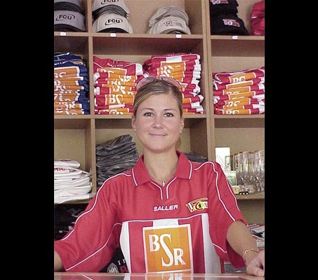 Nachgefragt bei: Sylvia Tammer, Fanshopverkäuferin
