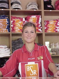 Nachgefragt bei: Sylvia Tammer, Fanshopverkäuferin