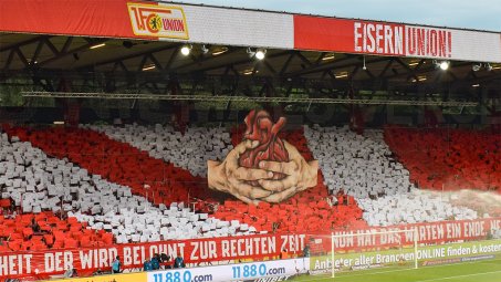 Nehmt Euer Herz in beide Hände