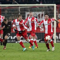 Nervenstark und treffsicher: Union eröffnet Spieltag mit 4:2-Sieg gegen St. Pauli