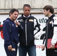 Profis gewinnen internen Test