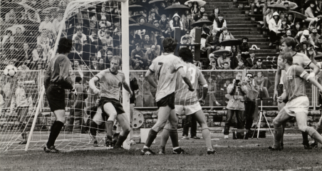 Ralph Probst scores for 1.FC Union in the East German Cup final of 1968