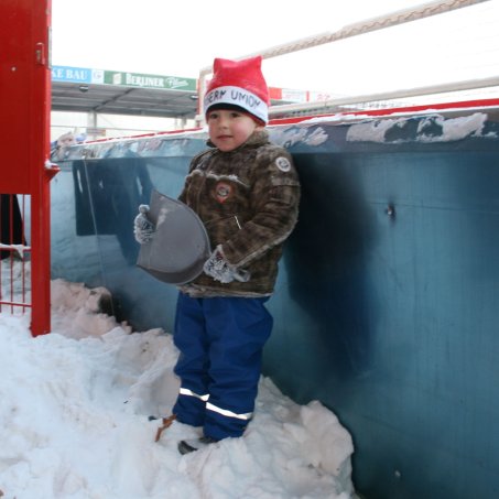 Riesige Resonanz:  400 Fans folgen Aufruf zum Räumen am Advent