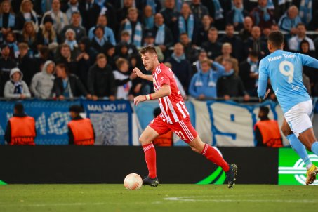 Robin Knoche would become one of the best centre-halfs in a land full of them