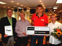 Schule ohne Rassismus - Schule mit Courage:  Christian Stuff übernimmt Patenschaft für die Immanuel-Kant-Oberschule