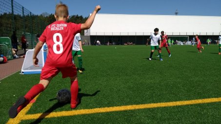 Spielen und Lernen am Kinderfußballtag 