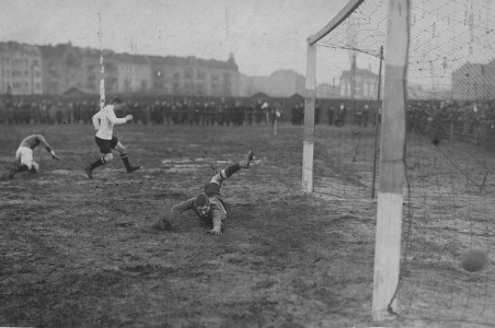 Sportplatz Wattstraße, April 1919, SC Union Oberschöneweide vs. Union SC Charlottenburg, 6:0 