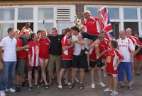 Spreedrachen Rot-Weiss siegten beim Union-Drachenboot-FUN-Cup