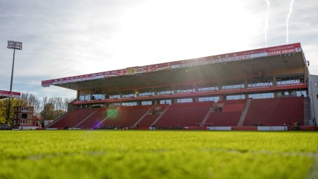 Stadionführungen und Fußballquiz