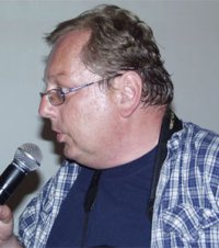 Stefan Hupe, Eiserner V.I.R.U.S.