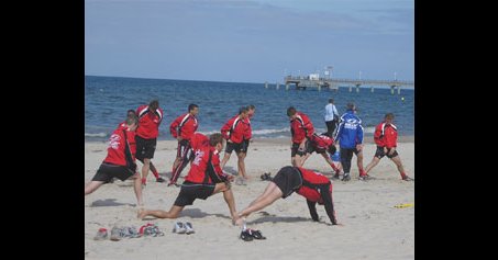 Stimmungsvolles Fantreffen am Strand